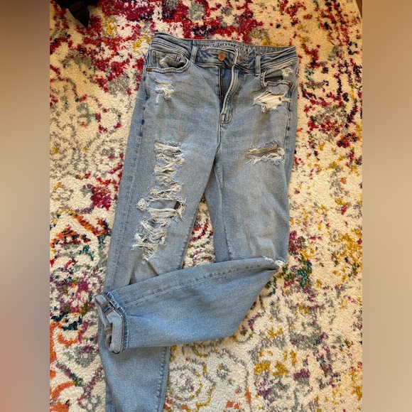 American Eagle Mom Jeans - Picture 2 of 4